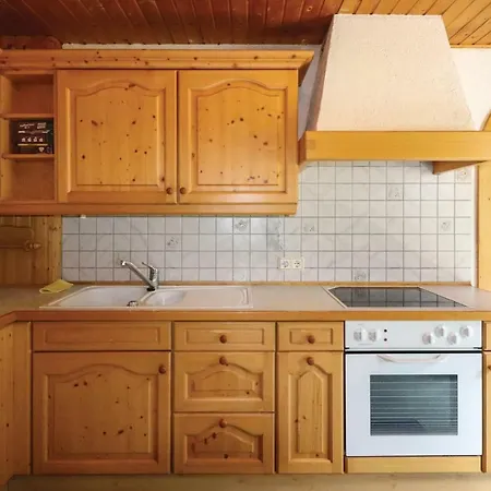 Appartement Nice In W/ Sauna&5 Bedrooms *